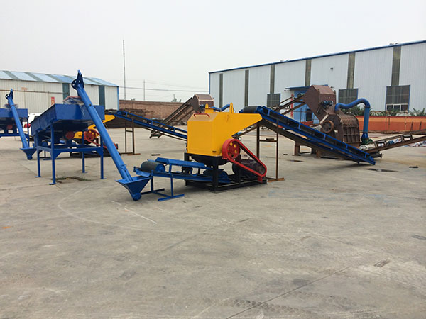 废旧轮胎橡胶粉碎机